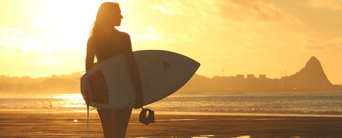 CHICA SURF
TATUAJE TIEMPO DEPORTE CURACIÓN